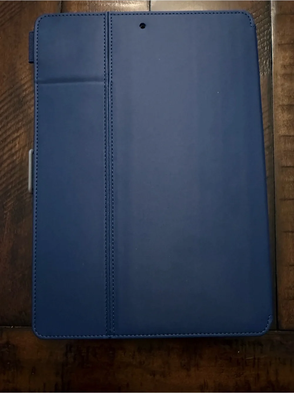 New SPECK iPad CASE 10.2-INCH fits 2021 7th gen, 2020 8th gen/ or 2019 9th gen